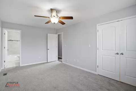 Bedroom - 14528 Kolin Ave, Midlothian, IL 60445 photo 3 of 5