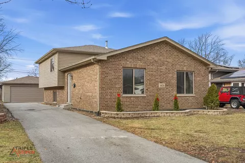 14528 Kolin Ave, Midlothian, IL 60445