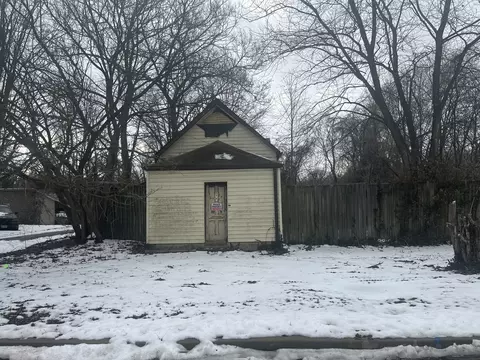 600 Lampert St, Alton, IL 62002