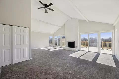 Living - 1024 W Walnut St, Kankakee, IL 60901 photo 5 of 6