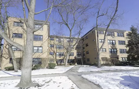 444 Washington Blvd #404, Oak Park, IL 60302