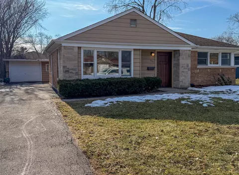 243 Mantua St, Park Forest, IL 60466