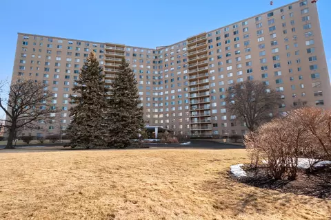 7061 N Kedzie Ave #613, Chicago, IL 60645