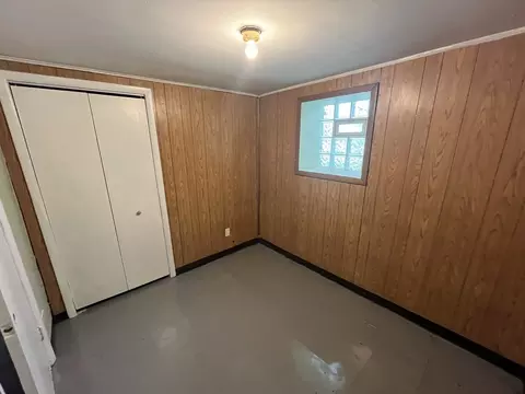 Bedroom - 6916 S Lowe Ave, Chicago, IL 60621 photo 6 of 7