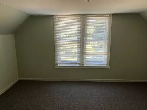 Bedroom - 6916 S Lowe Ave, Chicago, IL 60621 photo 5 of 7