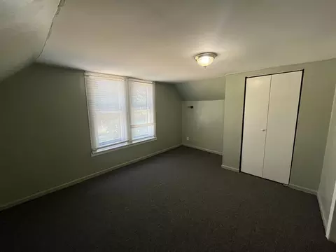 Bedroom - 6916 S Lowe Ave, Chicago, IL 60621 photo 3 of 7