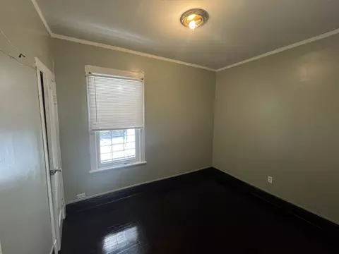 Bedroom - 6916 S Lowe Ave, Chicago, IL 60621 photo 2 of 7
