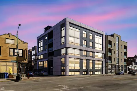 1555 W Fry St #203, Chicago, IL 60642