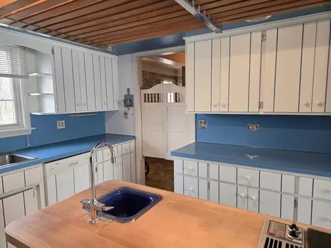 Kitchen - 1663 E Rietveld Dr, Crete, IL 60417 photo 4 of 4