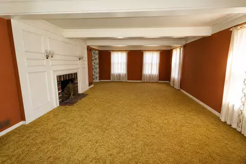 Living - 1663 E Rietveld Dr, Crete, IL 60417 photo 1 of 9