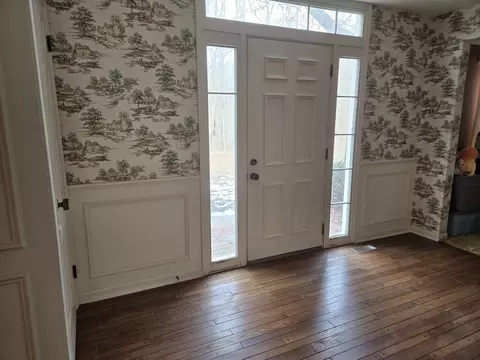 Entry Way - 1663 E Rietveld Dr, Crete, IL 60417 photo 1 of 8