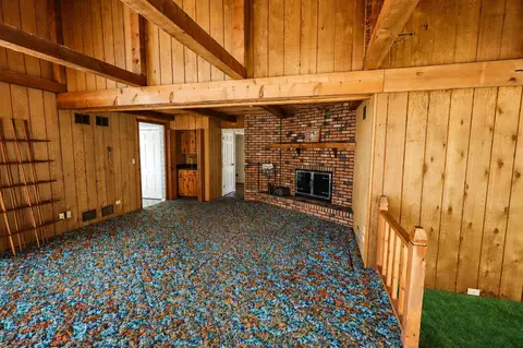 Living - 1663 E Rietveld Dr, Crete, IL 60417 photo 4 of 9