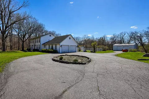 Exterior - 1663 E Rietveld Dr, Crete, IL 60417 photo 15 of 16
