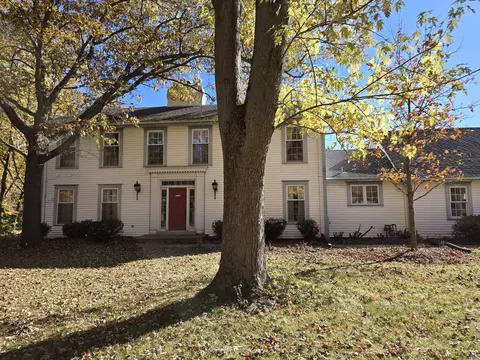 Exterior - 1663 E Rietveld Dr, Crete, IL 60417 photo 5 of 16