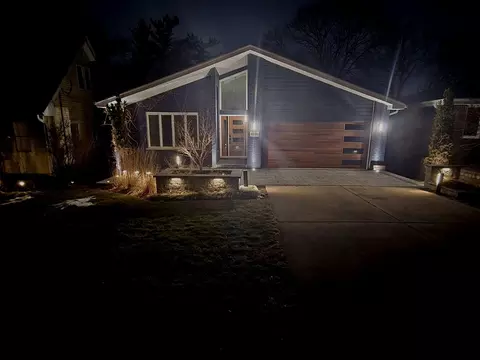 3946 Earlston Rd, Downers Grove, IL 60515