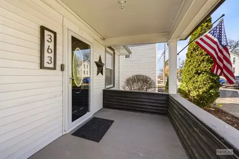 Exterior - 363 Franklin Blvd, Elgin, IL 60120 photo 2 of 5