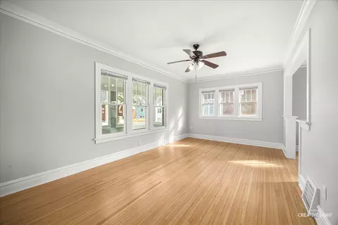 Living - 408 Bowen Ct, Elgin, IL 60120 photo 2 of 4