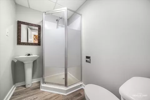 Bath - 408 Bowen Ct, Elgin, IL 60120 photo 2 of 2