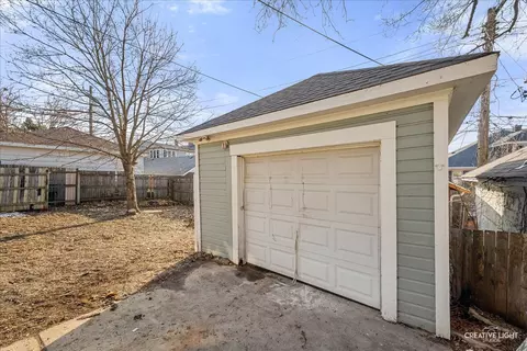 Exterior - 408 Bowen Ct, Elgin, IL 60120 photo 8 of 9