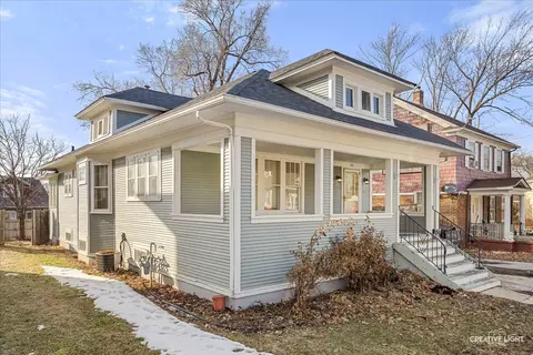 Exterior - 408 Bowen Ct, Elgin, IL 60120 photo 2 of 9