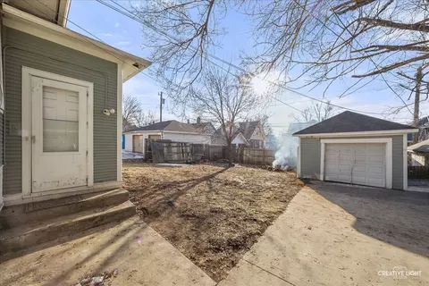 Exterior - 408 Bowen Ct, Elgin, IL 60120 photo 9 of 9