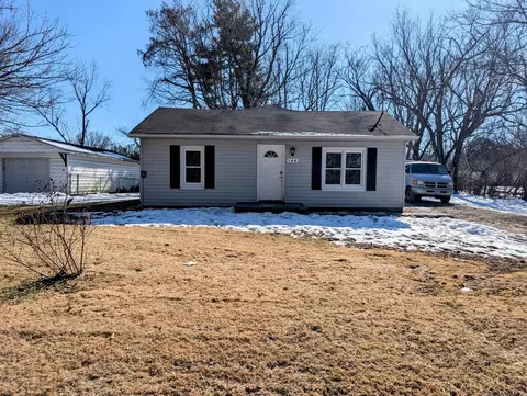 144 Water Tower Rd, Makanda, IL 62958