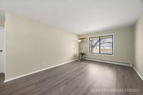 Living - 465 Echo Ln #2, Aurora, IL 60504 photo 1 of 2