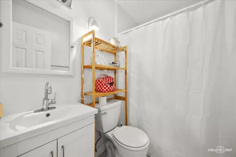 Bath - 505 Ryan Ln, West Dundee, IL 60118 photo 3 of 3