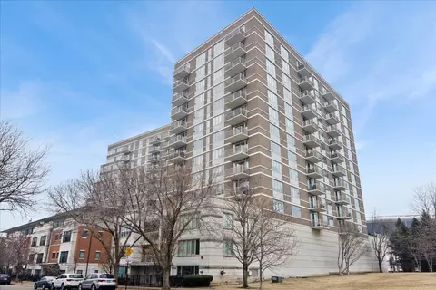 1515 S Prairie Ave #608, Chicago, IL 60605