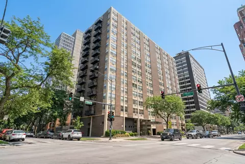 3033 N Sheridan Rd #508, Chicago, IL 60657