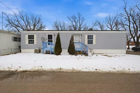 815 E Oakton St #311, Des Plaines, IL 60018