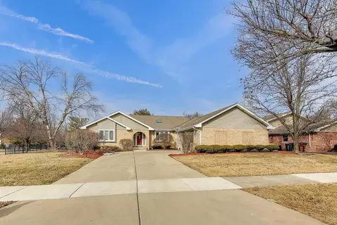 Exterior - 10646 Willow Ave, Mokena, IL 60448 photo 8 of 9