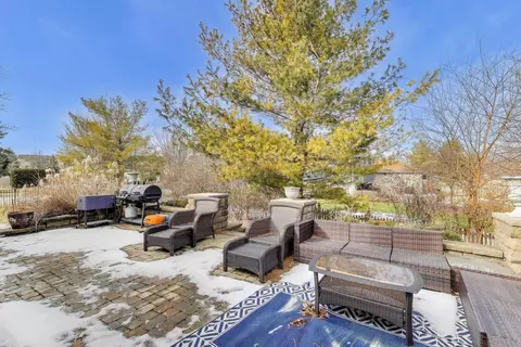 Exterior - 10646 Willow Ave, Mokena, IL 60448 photo 4 of 9