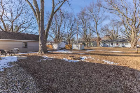Exterior - 8198 Pine Ave, Downs, IL 61736 photo 5 of 7