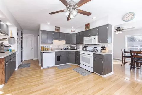 Kitchen - 8198 Pine Ave, Downs, IL 61736 photo 1 of 5