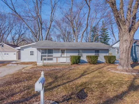 Exterior - 8198 Pine Ave, Downs, IL 61736 photo 6 of 7