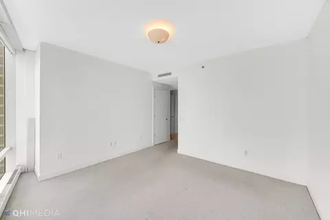 Bedroom - 340 E Randolph St #1302, Chicago, IL 60601 photo 4 of 4