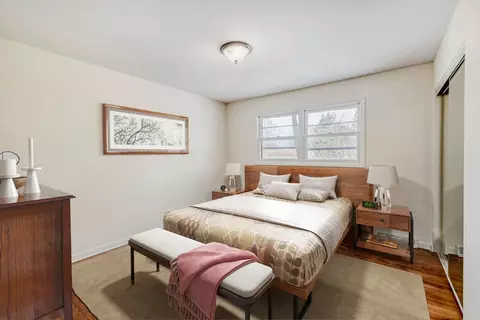 Bedroom - 1630 Maple Ln, Elgin, IL 60123 photo 2 of 4