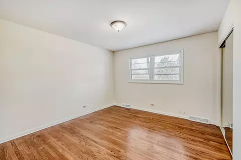 Bedroom - 1630 Maple Ln, Elgin, IL 60123 photo 4 of 4