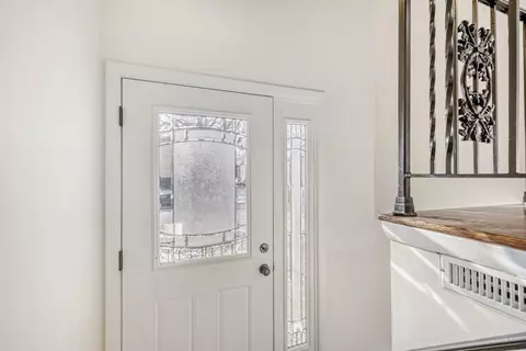 Entry Way - 1630 Maple Ln, Elgin, IL 60123 photo 1 of 1