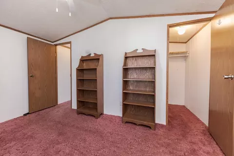 602 6th St, Bloomington, IL 61704 photo 9