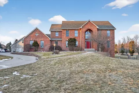 Exterior - 8306 E Crockett Rd, Roscoe, IL 61073 photo 3 of 16