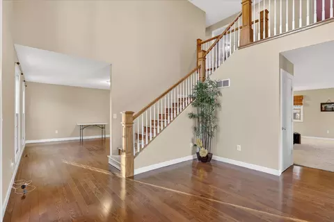 Entry Way - 8306 E Crockett Rd, Roscoe, IL 61073 photo 2 of 3