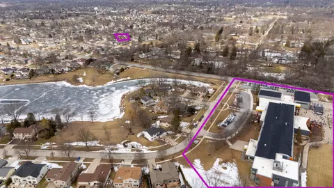 View/Area - 4480 Thornbark Dr, Hoffman Estates, IL 60192 photo 6 of 9