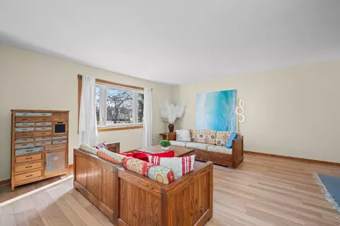 Living - 4480 Thornbark Dr, Hoffman Estates, IL 60192 photo 1 of 5