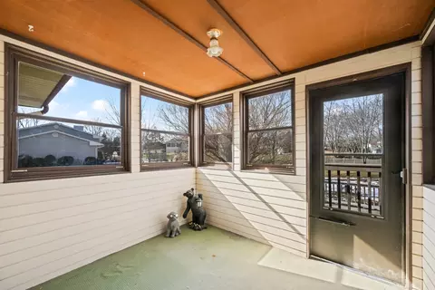 Exterior - 4480 Thornbark Dr, Hoffman Estates, IL 60192 photo 3 of 9