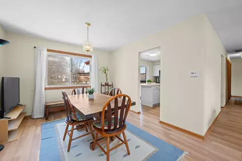 Dining - 4480 Thornbark Dr, Hoffman Estates, IL 60192 photo 1 of 1