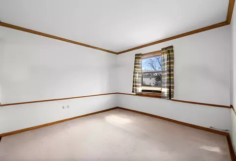 Bedroom - 4480 Thornbark Dr, Hoffman Estates, IL 60192 photo 3 of 4