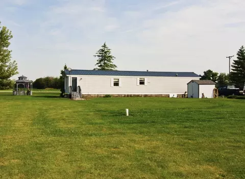 Exterior - 33850 E 2900 North Rd, Dwight, IL 60420 photo 2 of 5