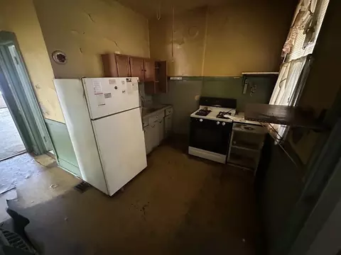 Kitchen - 743 E 88th St, Chicago, IL 60619 photo 1 of 1